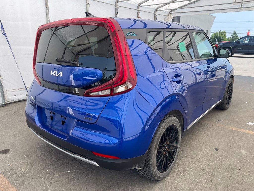 Kia SOUL EV  2022 à St-Jérôme, Québec - 9 - w1024h768px
