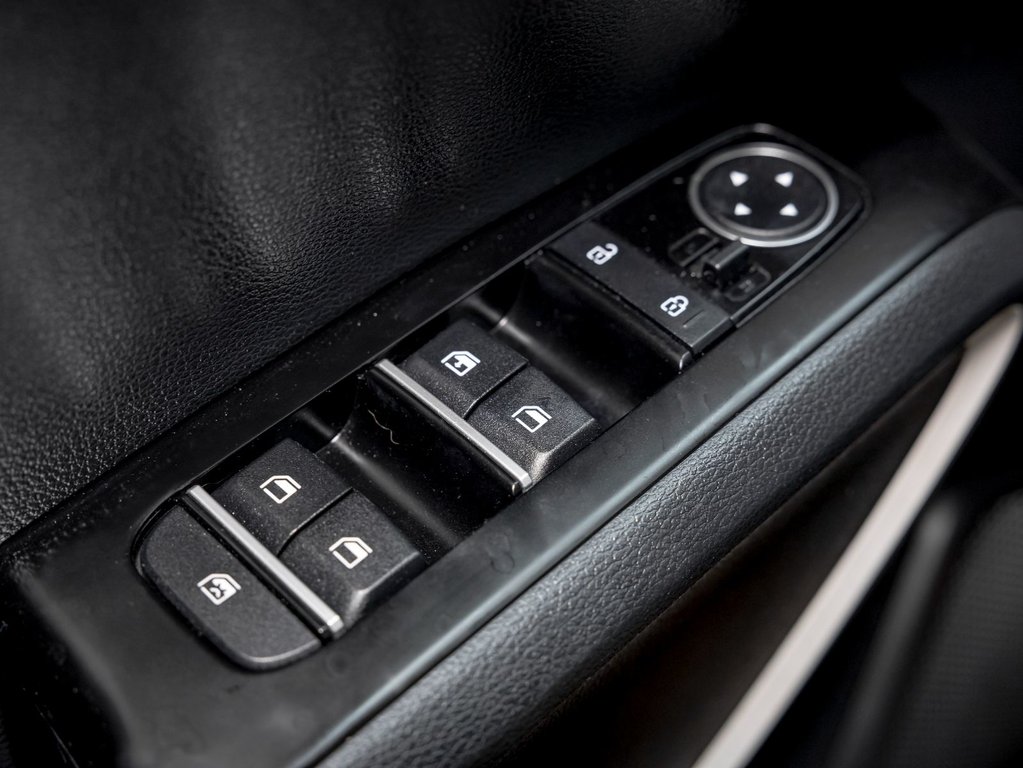 Kia SOUL EV  2022 à St-Jérôme, Québec - 25 - w1024h768px