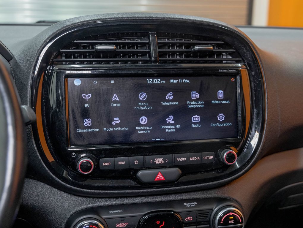 2022 Kia Soul EV in St-Jérôme, Quebec - 18 - w1024h768px