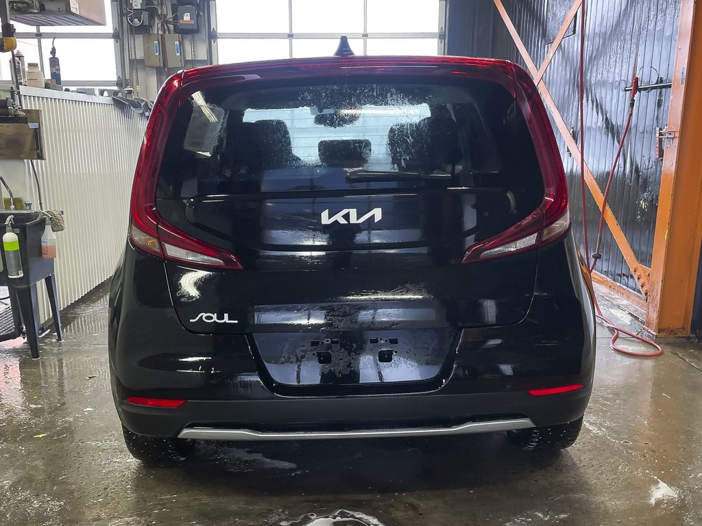 Kia Soul EV  2022 à St-Jérôme, Québec - 6 - w1024h768px
