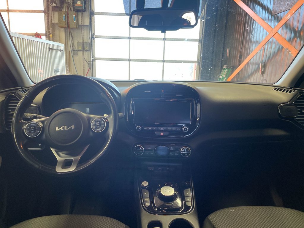 2022 Kia Soul EV in St-Jérôme, Quebec - 12 - w1024h768px