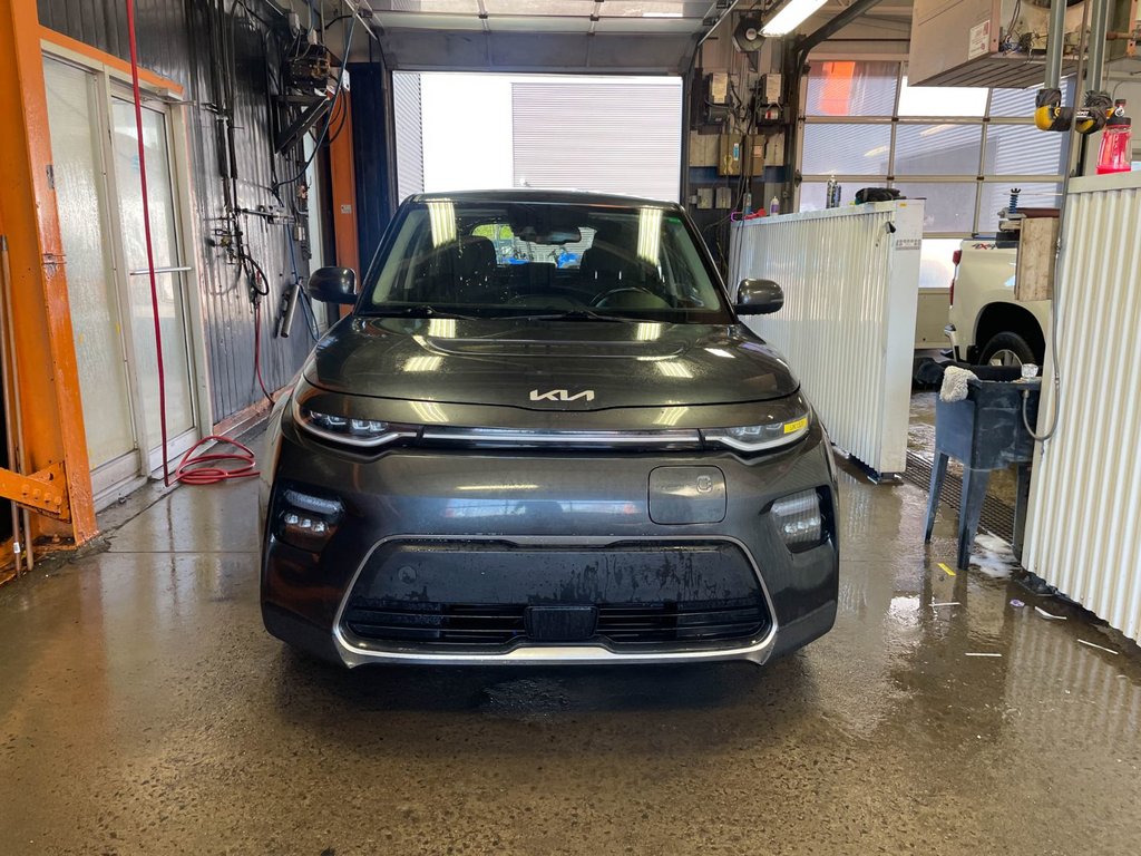 2022 Kia Soul EV in St-Jérôme, Quebec - 5 - w1024h768px