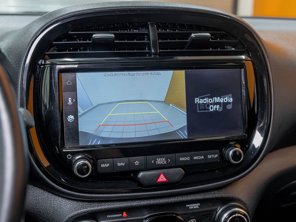 2022 Kia Soul EV in St-Jérôme, Quebec - 18 - w1024h768px