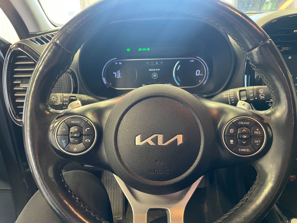 2022 Kia Soul EV in St-Jérôme, Quebec - 14 - w1024h768px