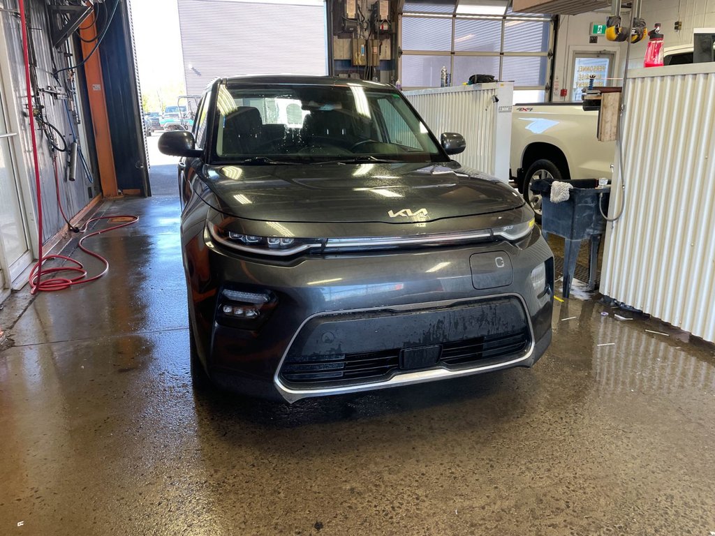 2022 Kia Soul EV in St-Jérôme, Quebec - 10 - w1024h768px