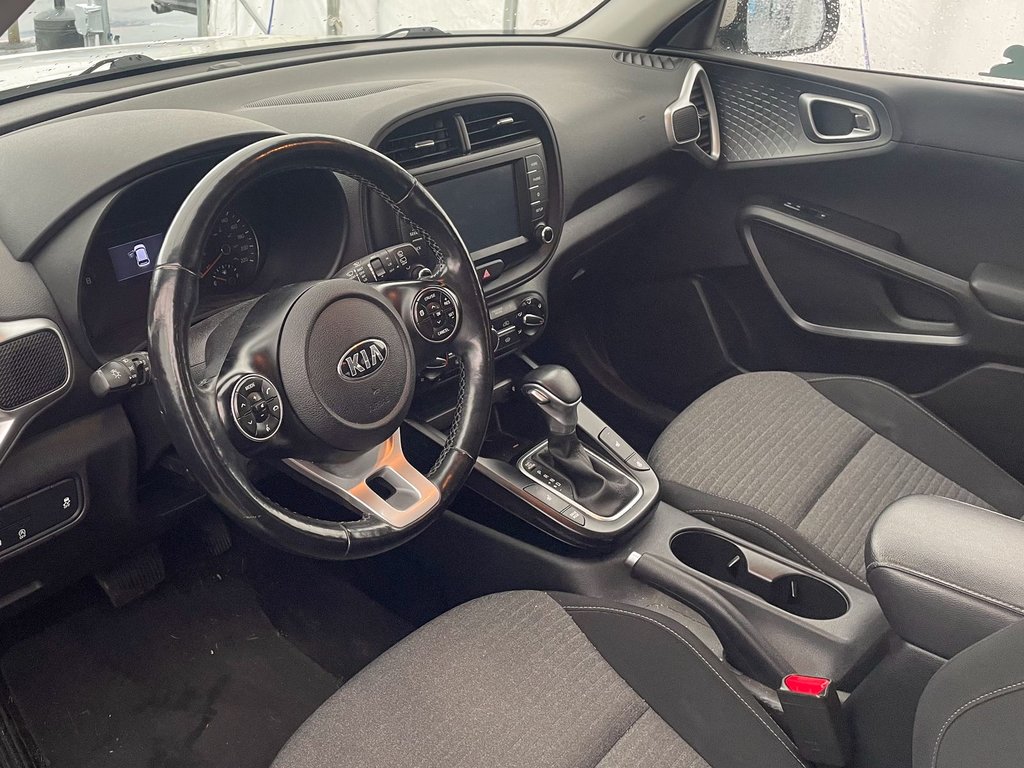 2020 Kia Soul in St-Jérôme, Quebec - 3 - w1024h768px