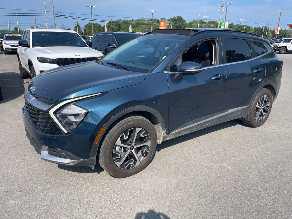 Kia Sportage  2023 à St-Jérôme, Québec - 1 - w1024h768px