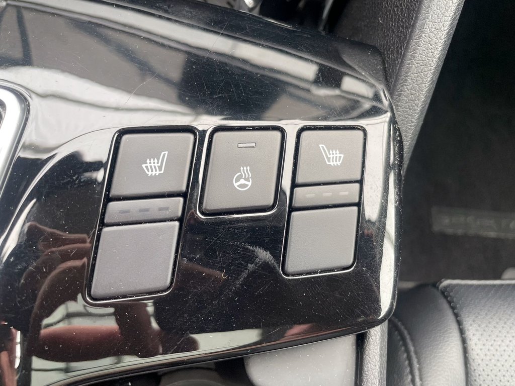 Kia Sportage  2023 à St-Jérôme, Québec - 14 - w1024h768px