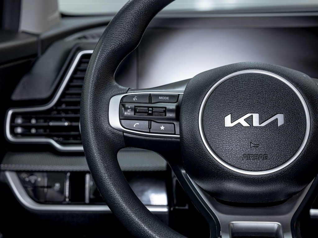 2023 Kia Sportage in St-Jérôme, Quebec - 14 - w1024h768px