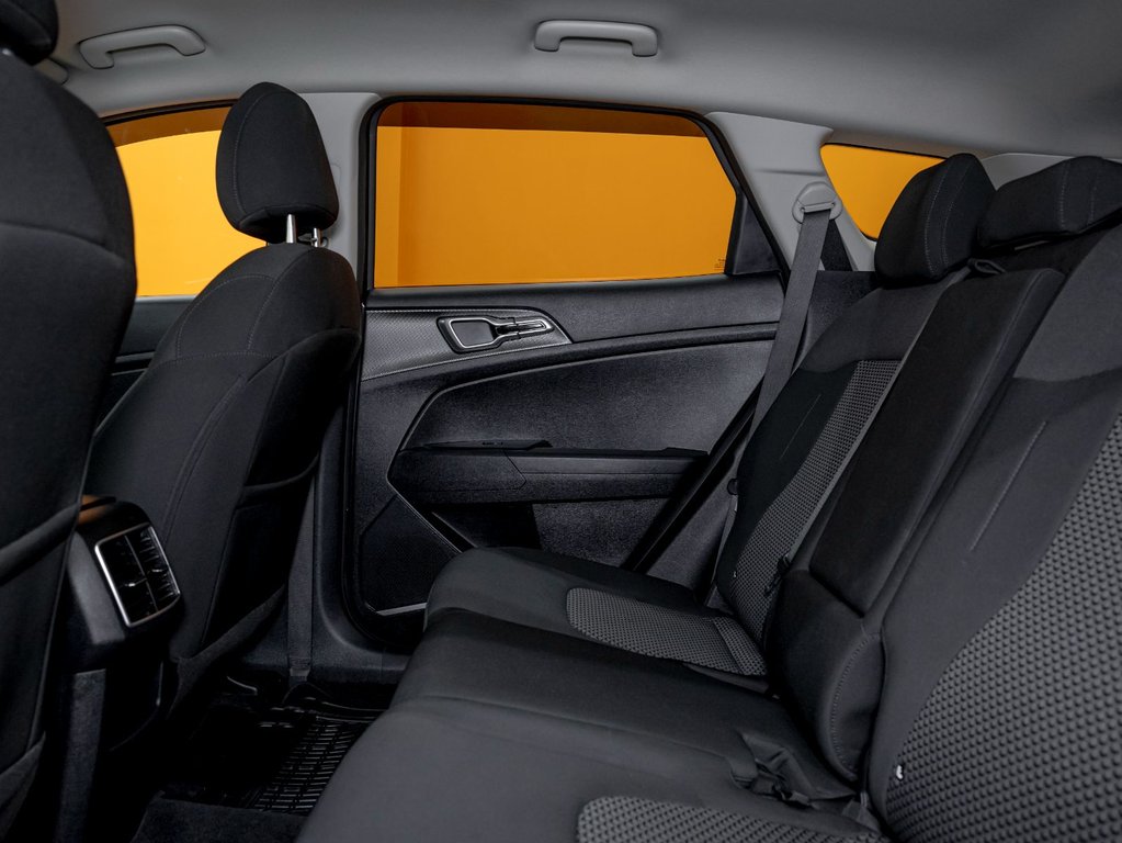 2023 Kia Sportage in St-Jérôme, Quebec - 27 - w1024h768px
