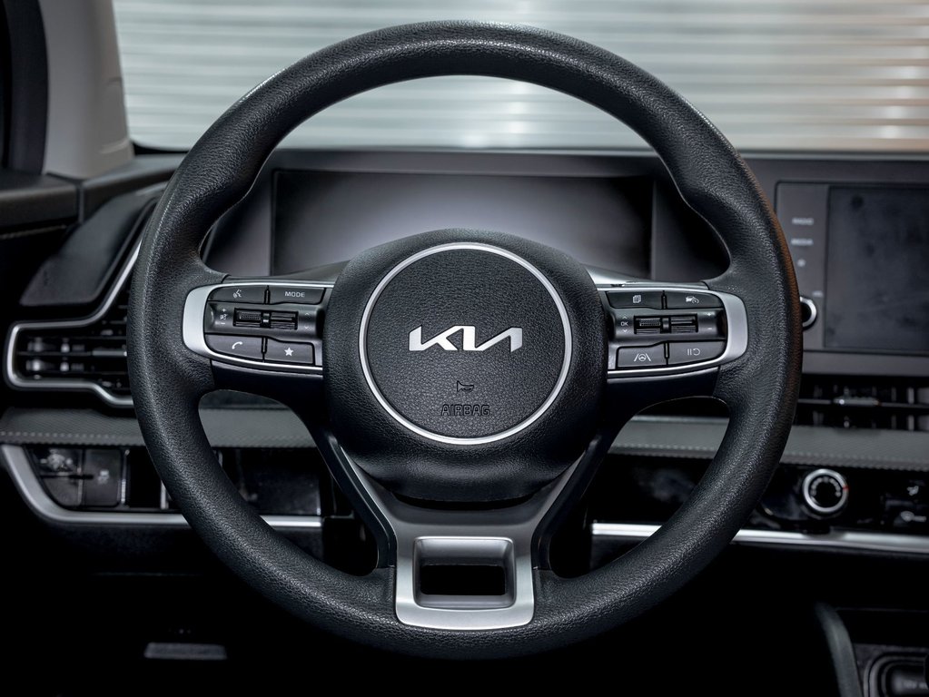 2023 Kia Sportage in St-Jérôme, Quebec - 12 - w1024h768px