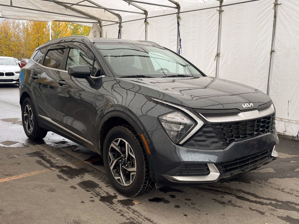 Kia Sportage  2023 à St-Jérôme, Québec - 9 - w1024h768px