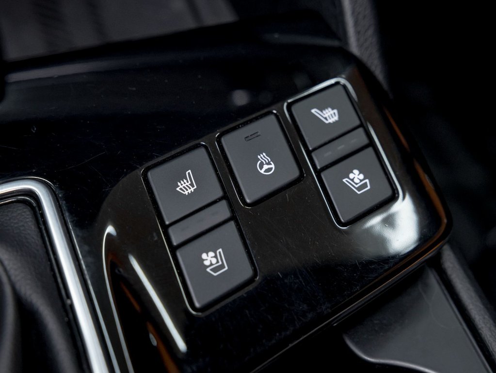 2023 Kia Sportage in St-Jérôme, Quebec - 24 - w1024h768px