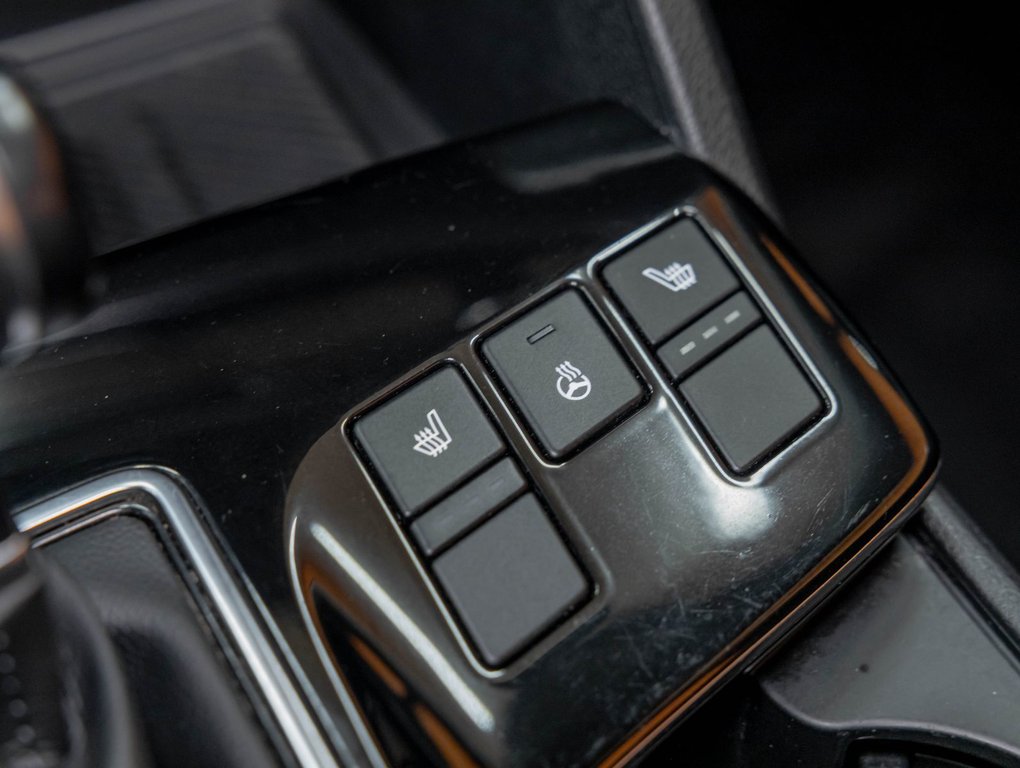 Kia Sportage  2023 à St-Jérôme, Québec - 22 - w1024h768px