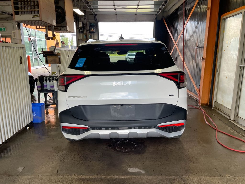 Kia Sportage  2023 à St-Jérôme, Québec - 9 - w1024h768px