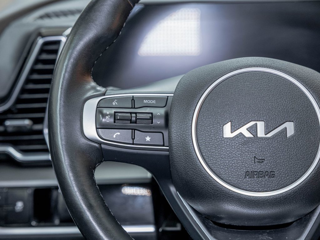 Kia Sportage  2023 à St-Jérôme, Québec - 15 - w1024h768px