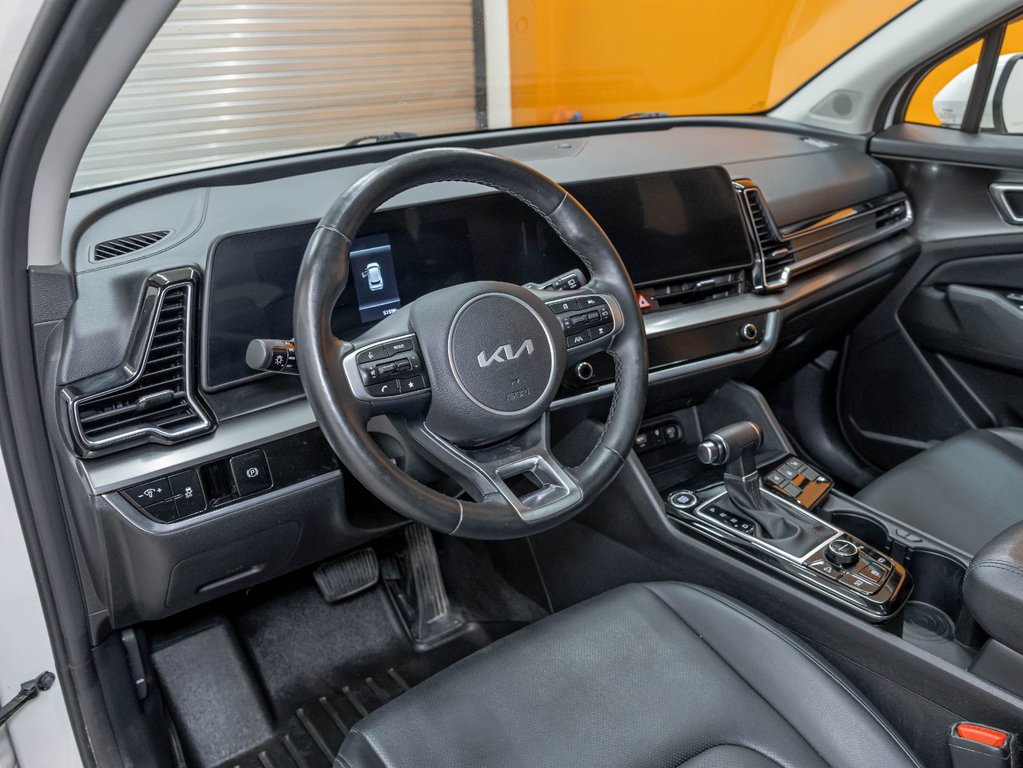 Kia Sportage  2023 à St-Jérôme, Québec - 2 - w1024h768px