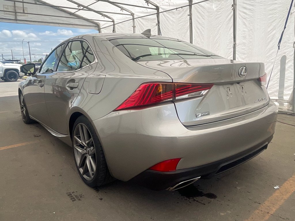 Lexus IS 300  2017 à St-Jérôme, Québec - 8 - w1024h768px
