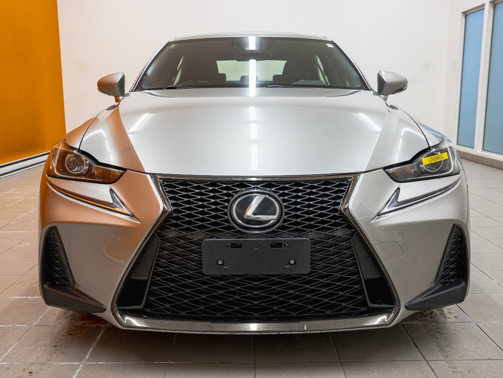 Lexus IS 300  2017 à St-Jérôme, Québec - 5 - w1024h768px