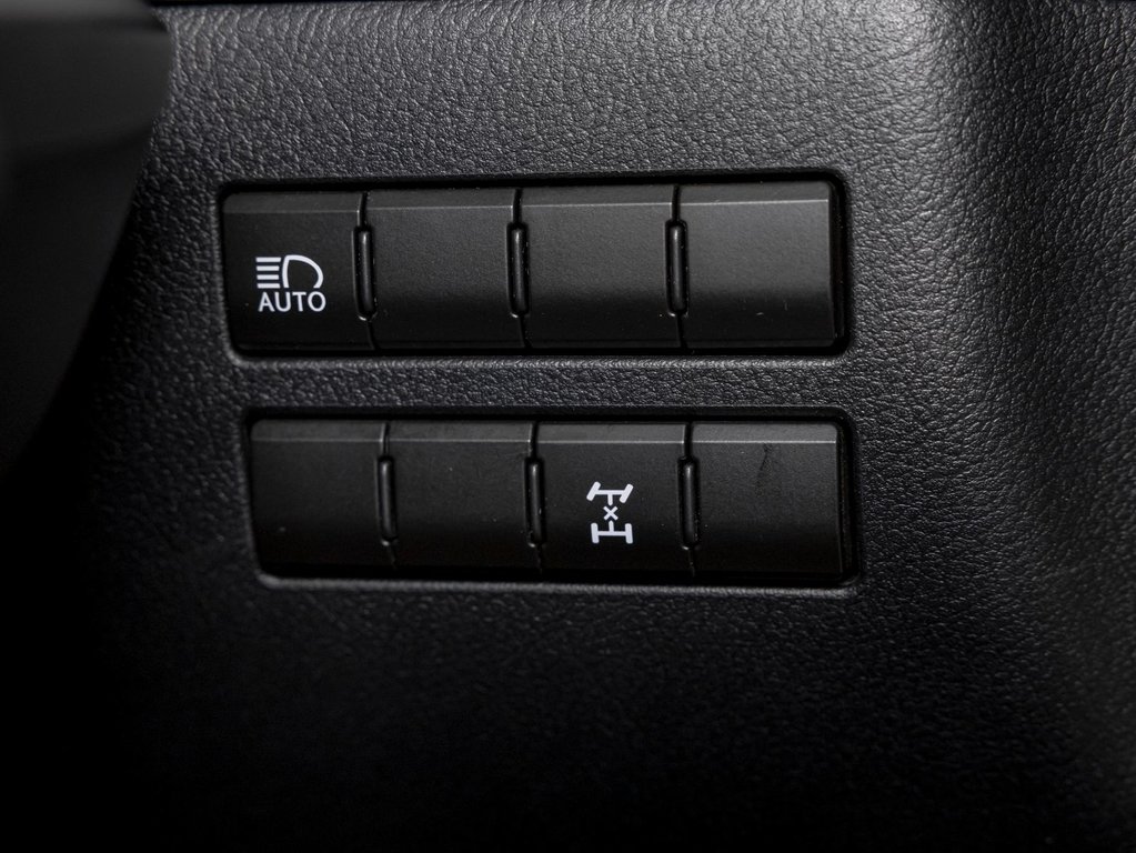 2021 Lexus NX in St-Jérôme, Quebec - 24 - w1024h768px