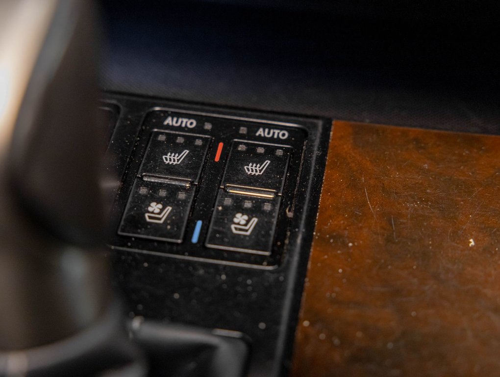 2019 Lexus RX in St-Jérôme, Quebec - 23 - w1024h768px