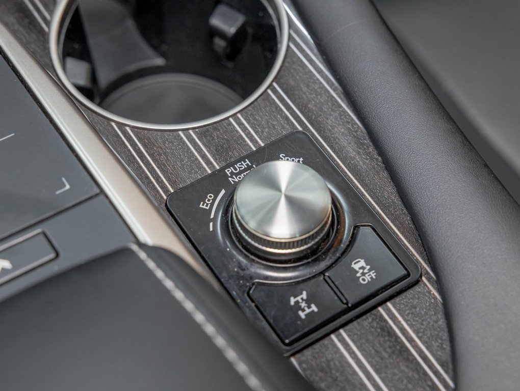 2020 Lexus RX in St-Jérôme, Quebec - 26 - w1024h768px