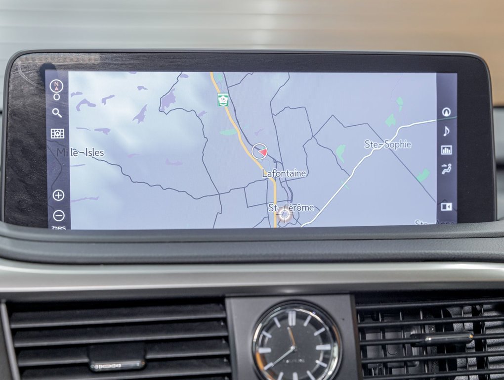 2022 Lexus RX in St-Jérôme, Quebec - 17 - w1024h768px