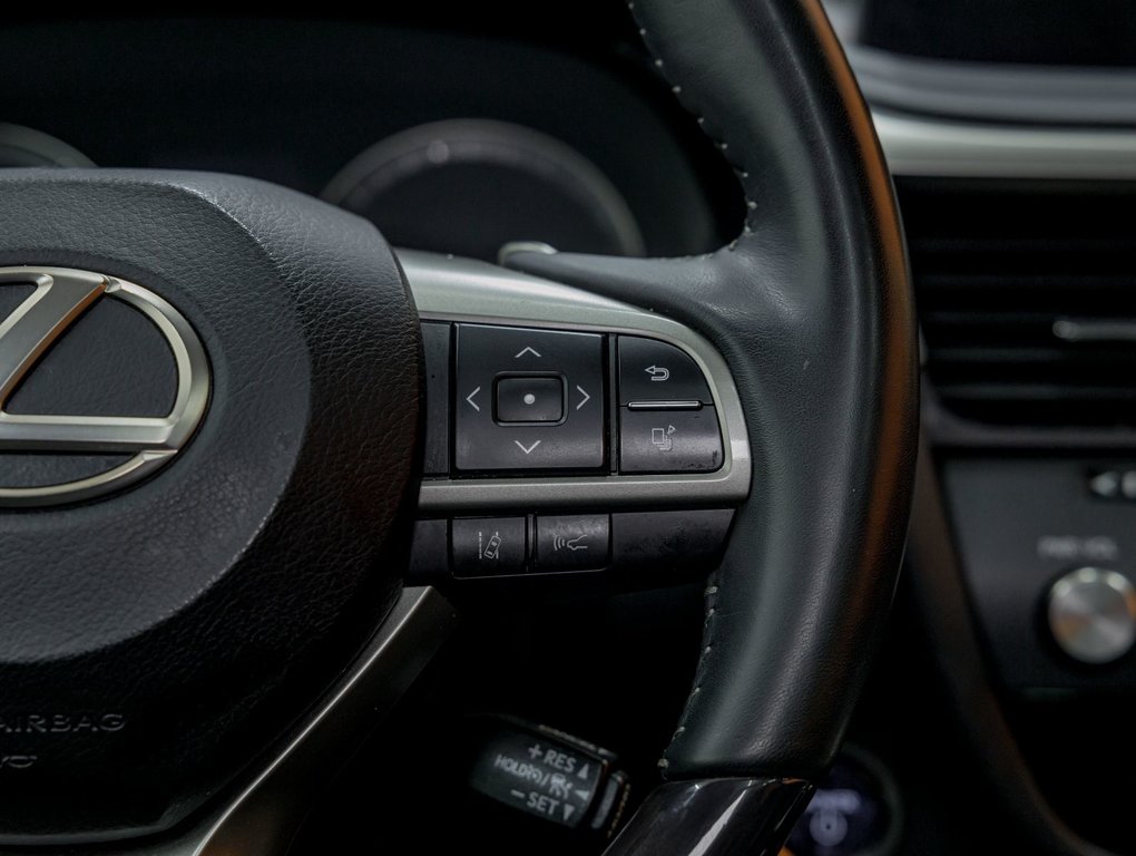 2022 Lexus RX in St-Jérôme, Quebec - 16 - w1024h768px