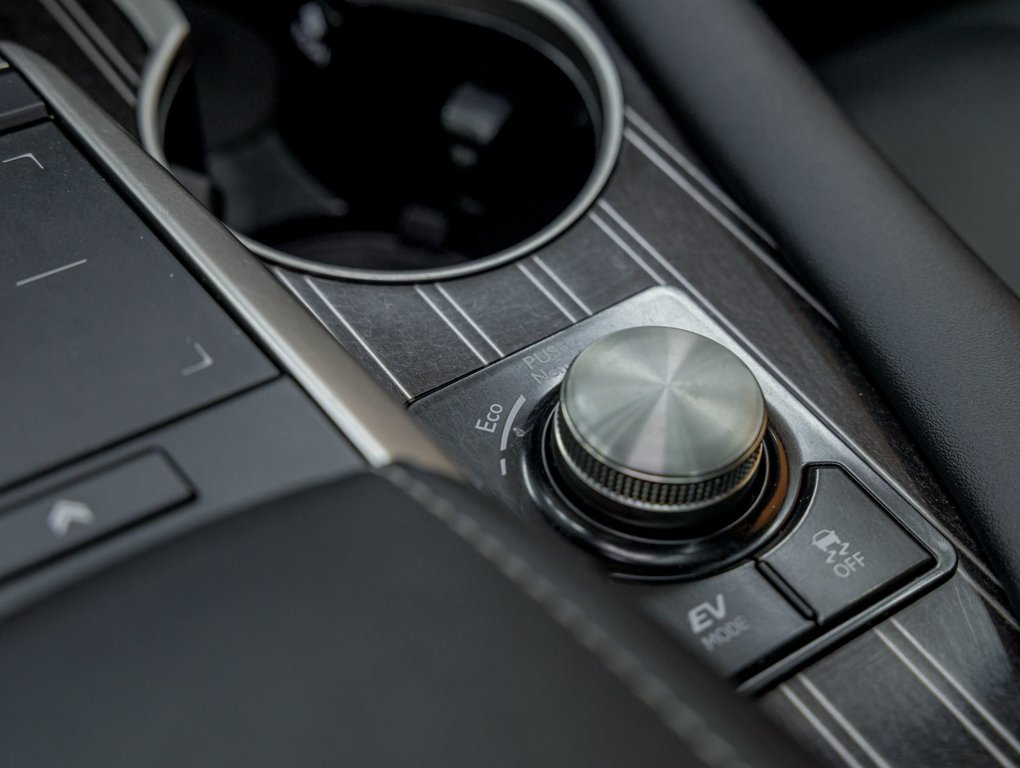 2022 Lexus RX in St-Jérôme, Quebec - 27 - w1024h768px
