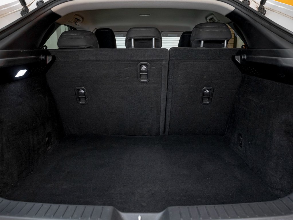 2021 Mazda CX-30 in St-Jérôme, Quebec - 29 - w1024h768px