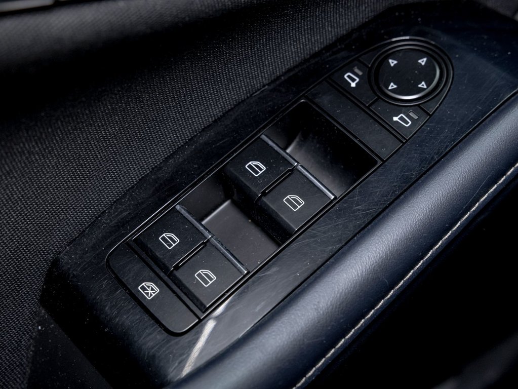 2021 Mazda CX-30 in St-Jérôme, Quebec - 25 - w1024h768px