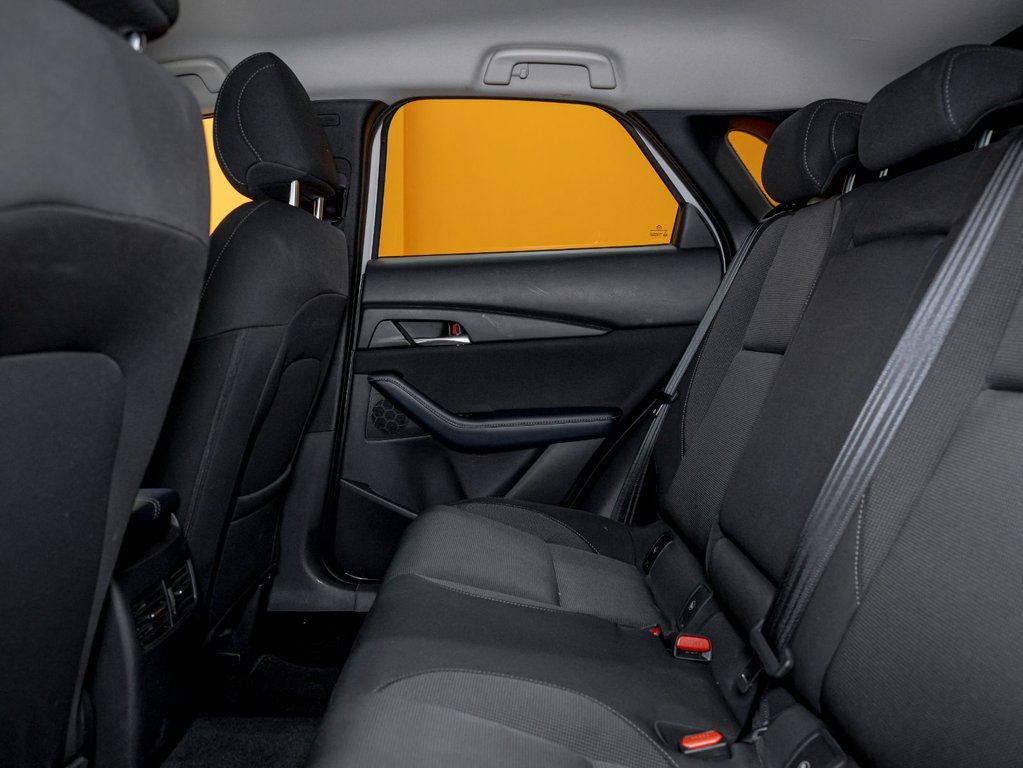 2021 Mazda CX-30 in St-Jérôme, Quebec - 28 - w1024h768px