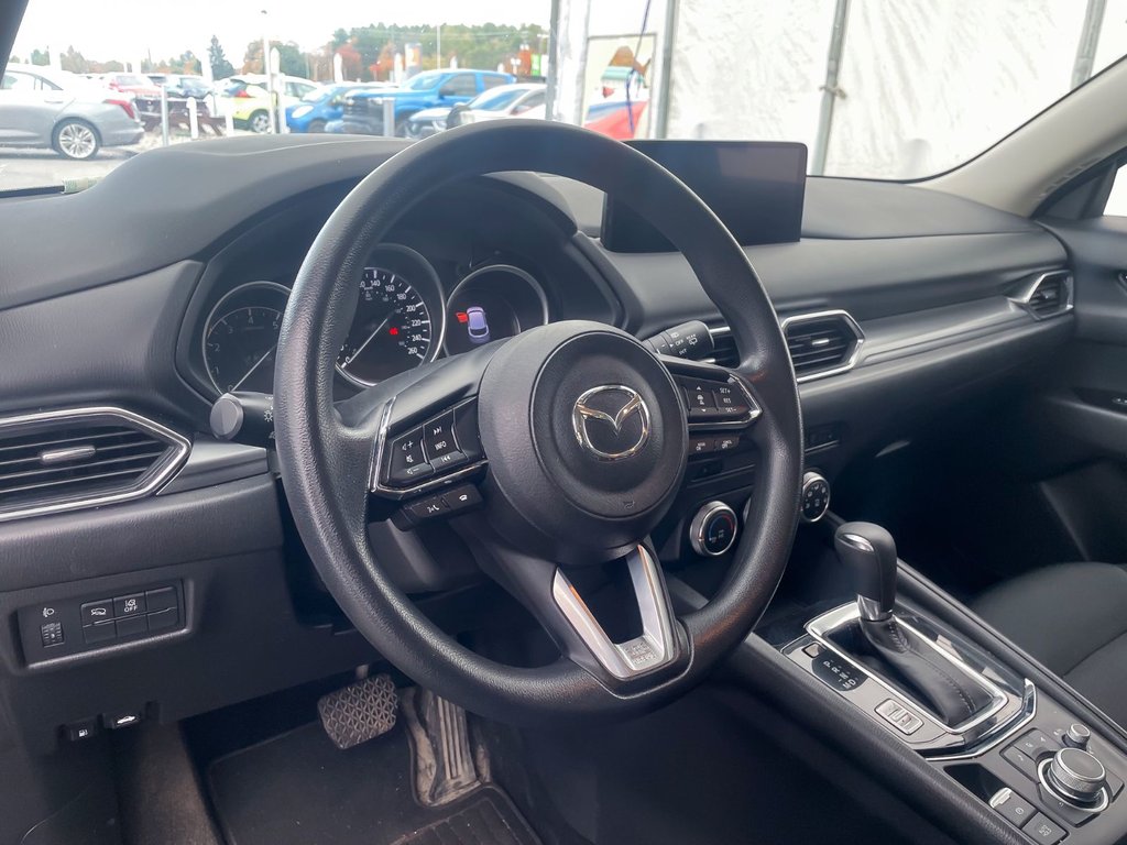 2021 Mazda CX-5 in St-Jérôme, Quebec - 3 - w1024h768px