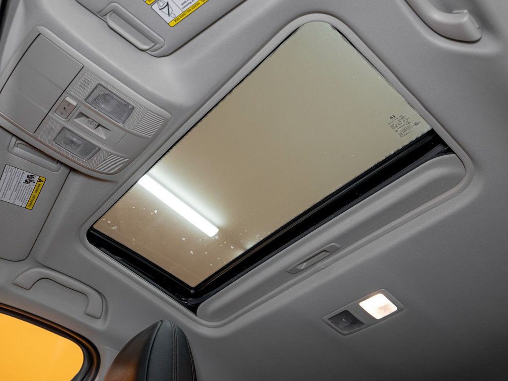 2021 Mazda CX-5 in St-Jérôme, Quebec - 4 - w1024h768px