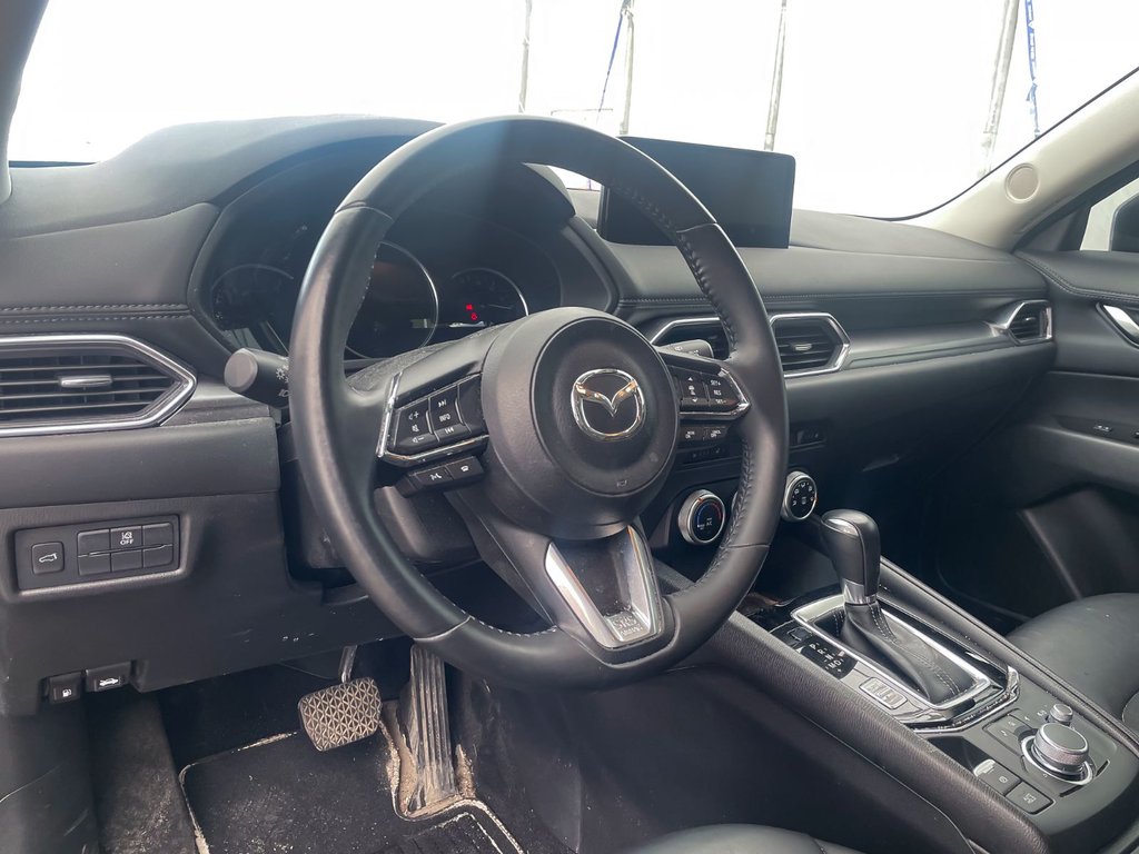 2023 Mazda CX-5 in St-Jérôme, Quebec - 3 - w1024h768px