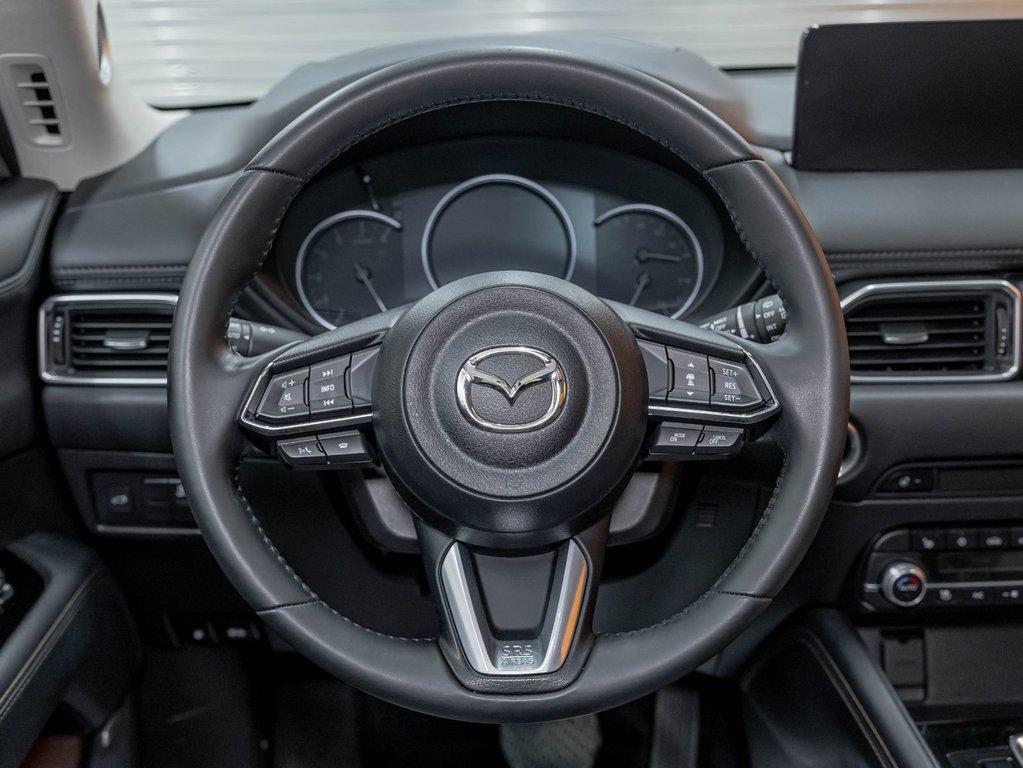 2023 Mazda CX-5 in St-Jérôme, Quebec - 14 - w1024h768px