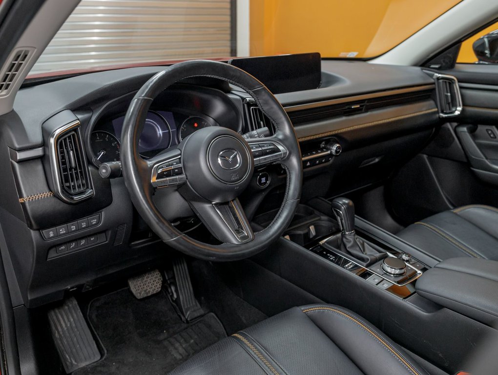 Mazda CX-50  2023 à St-Jérôme, Québec - 2 - w1024h768px