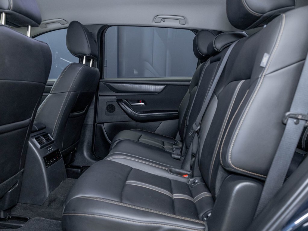 2024 Mazda CX-90 MHEV in St-Jérôme, Quebec - 27 - w1024h768px