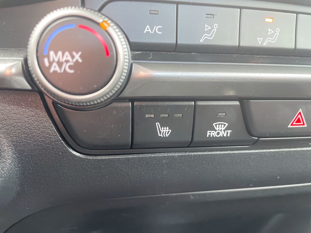 2023 Mazda 3 Sport in St-Jérôme, Quebec - 12 - w1024h768px
