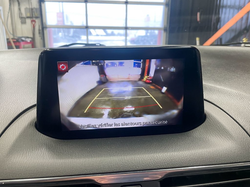 Mazda 3  2017 à St-Jérôme, Québec - 16 - w1024h768px