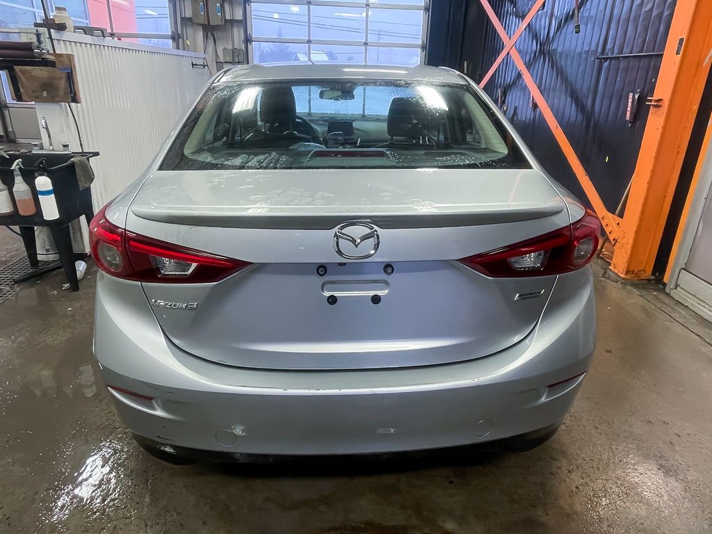 Mazda 3  2017 à St-Jérôme, Québec - 8 - w1024h768px