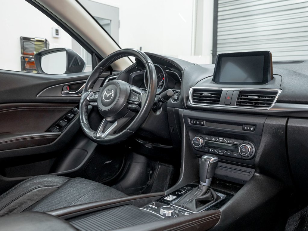 Mazda 3  2017 à St-Jérôme, Québec - 29 - w1024h768px