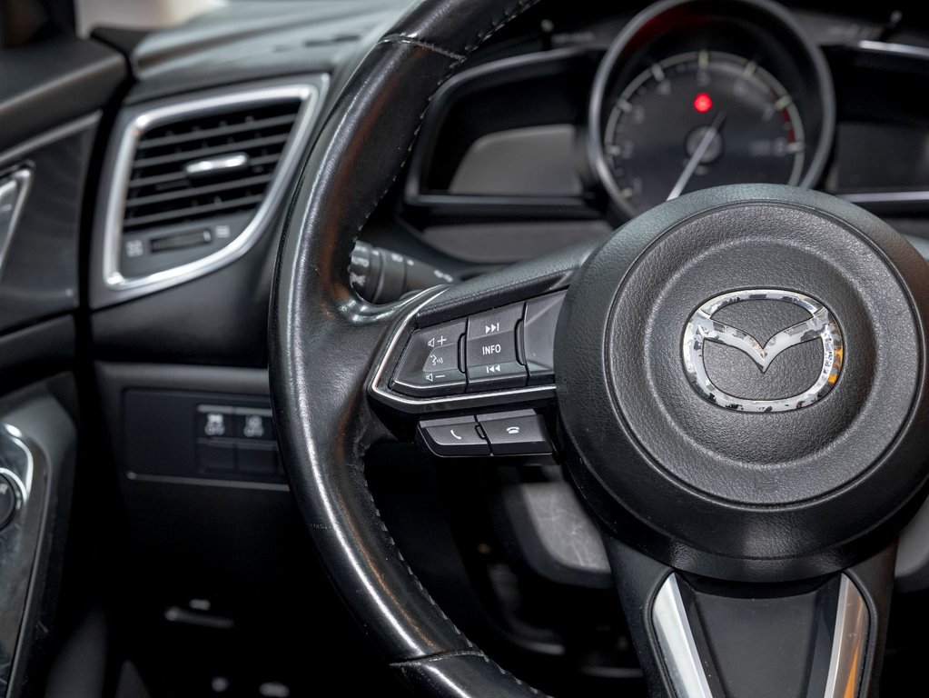 Mazda 3  2017 à St-Jérôme, Québec - 15 - w1024h768px
