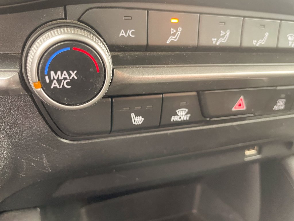 Mazda 3  2020 à St-Jérôme, Québec - 12 - w1024h768px