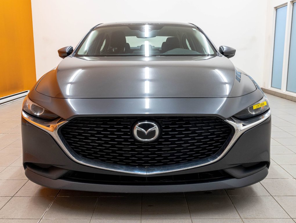 2020 Mazda 3 in St-Jérôme, Quebec - 4 - w1024h768px