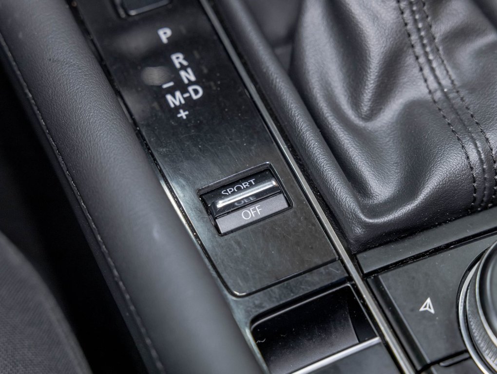 2020 Mazda 3 in St-Jérôme, Quebec - 21 - w1024h768px