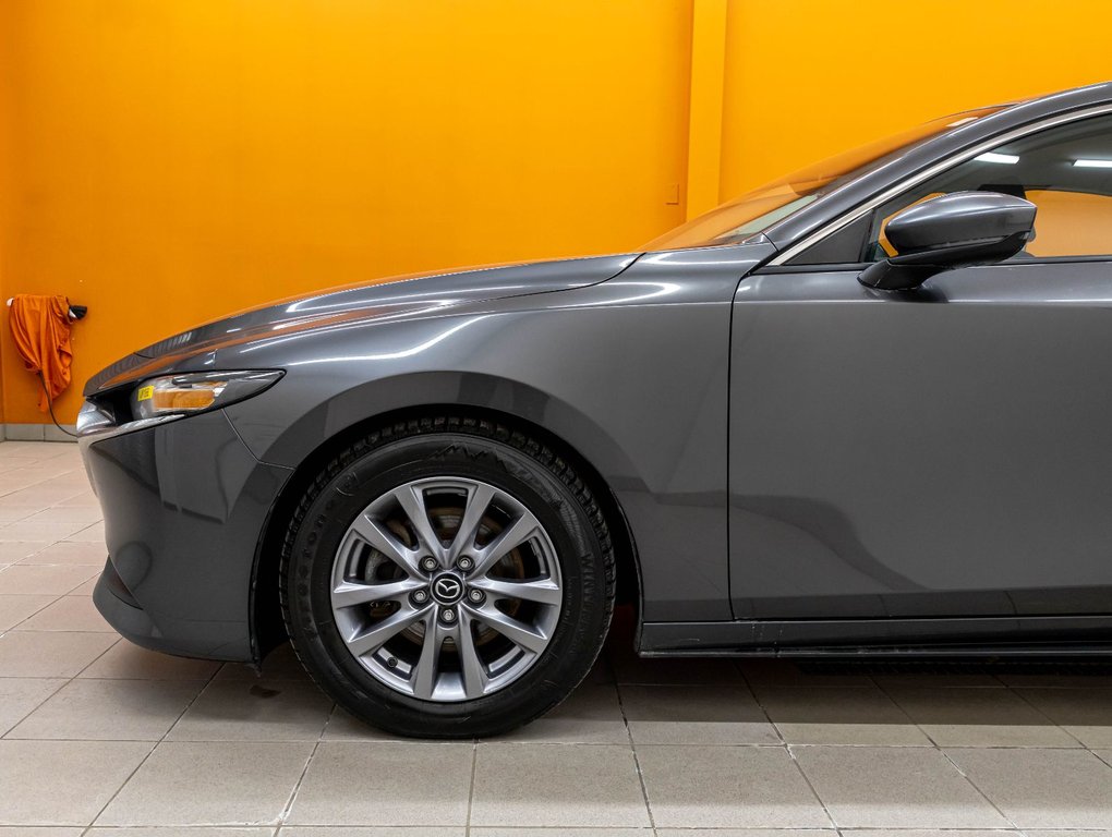 2020 Mazda 3 in St-Jérôme, Quebec - 29 - w1024h768px