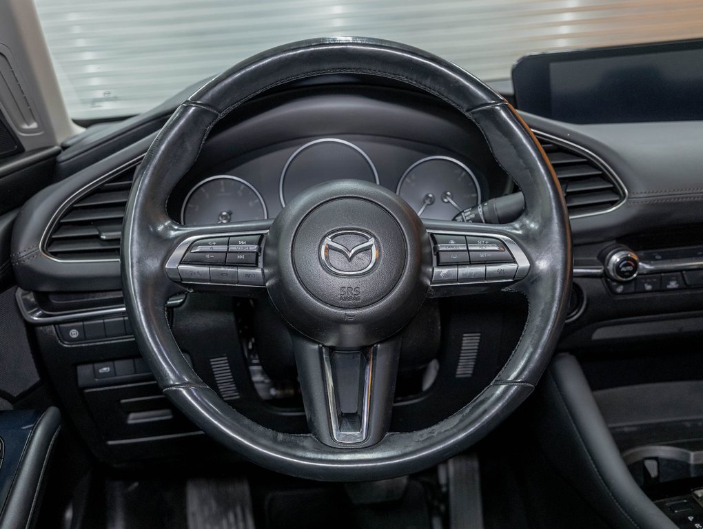 2020 Mazda 3 in St-Jérôme, Quebec - 12 - w1024h768px