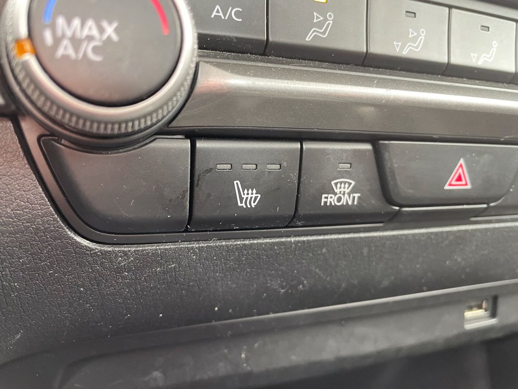 Mazda 3  2021 à St-Jérôme, Québec - 12 - w1024h768px