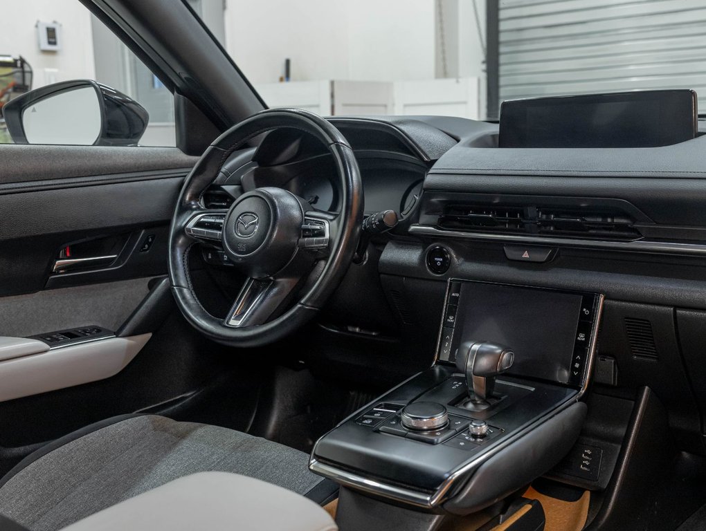 Mazda MX-30 EV  2022 à St-Jérôme, Québec - 24 - w1024h768px